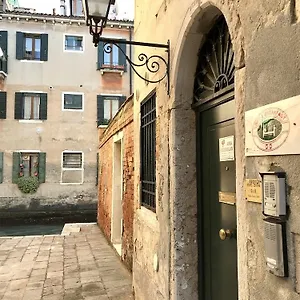 Alloggi Serena Veneţia